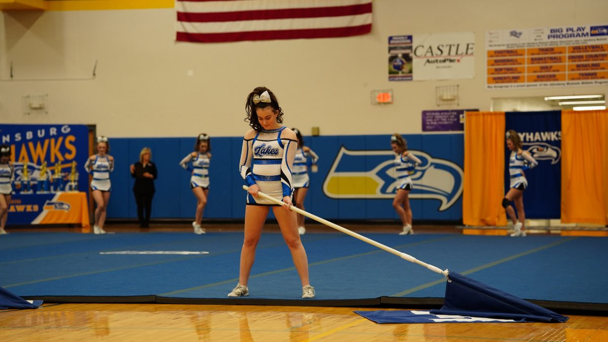 Kendall Anderson at the start of her cheer routine 