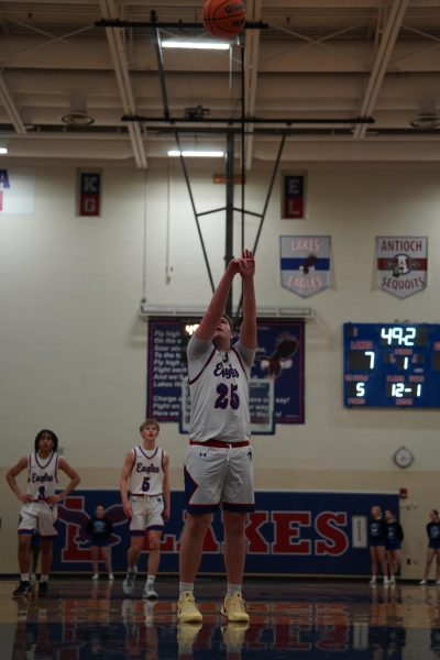 Clayton Barker shoots a free throw against Wauconda.